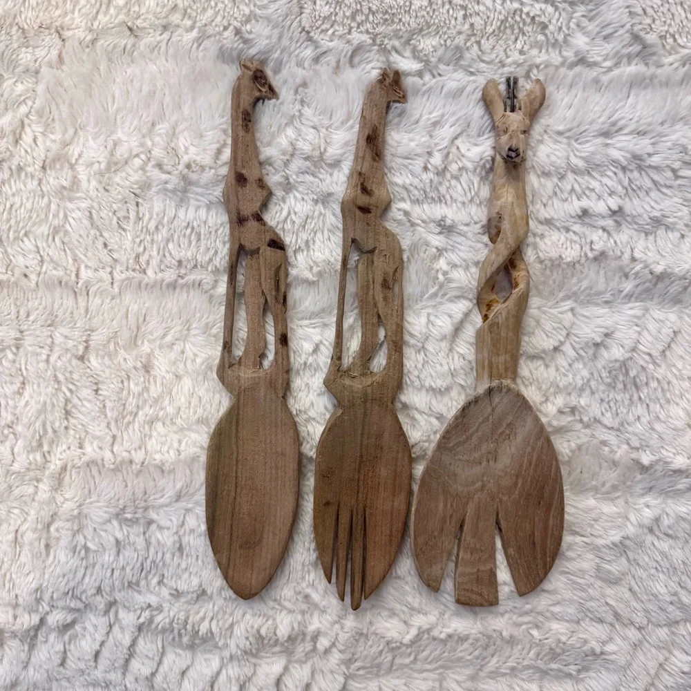 Handcrafted Wooden Animal Utensil Set of 8 safari animals beautiful Tanzanian